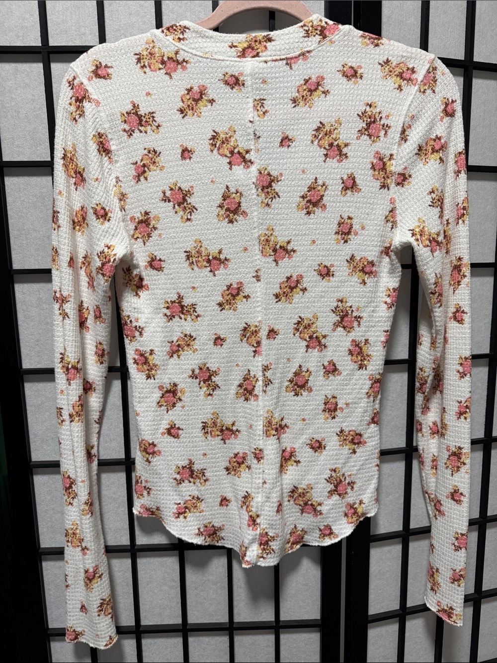 Free People Intimately One of the Girls Floral Henley Thermal Top Size L - Picture 10 of 10